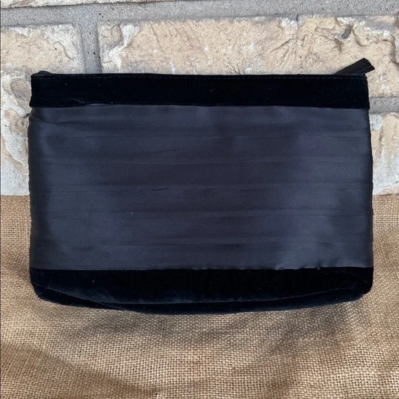 YSL Yves Saint Laurent Elegant Black Makeup Toiletry Bag Silk Rare Hard to Find - Picture 4 of 15